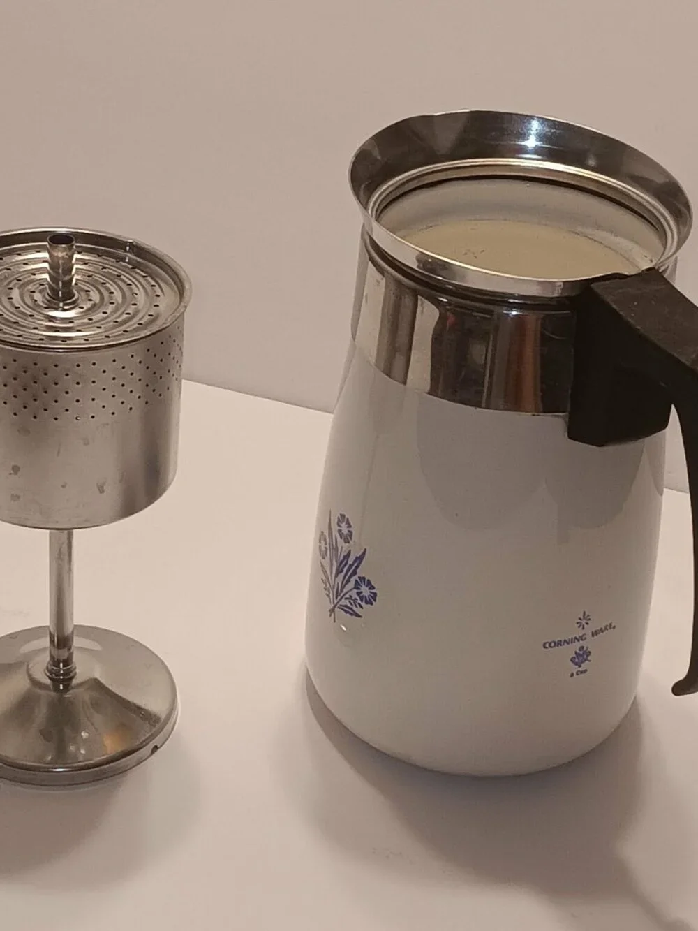 Corelle  Blue Cornflower Stove Top Percolator 6 Cup Coffee Tea Pot Complete EUC
